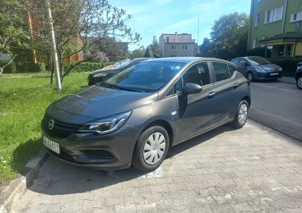 śląskie Opel Astra cena 46000 przebieg: 78000, rok produkcji 2016 z Gdynia